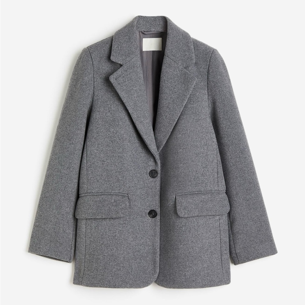 Classic blazer with a touch of wool